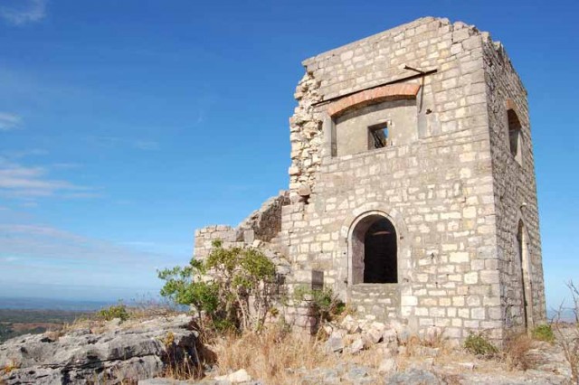 Winsor Castle & Luciara